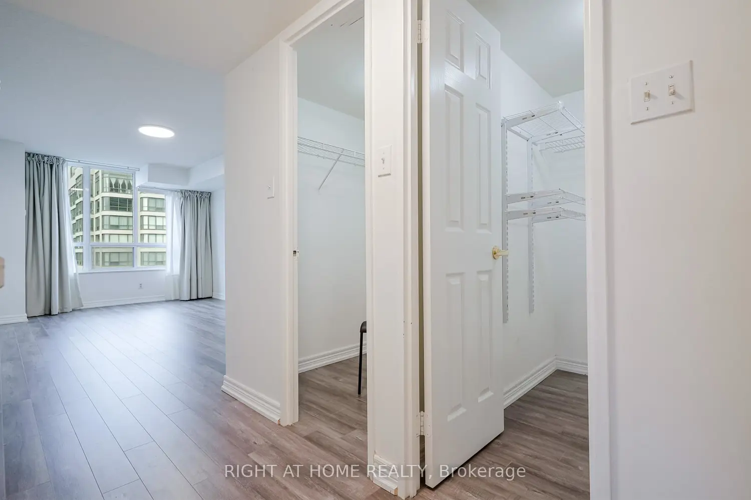Additional image 19 of 156 Enfield Place 2205