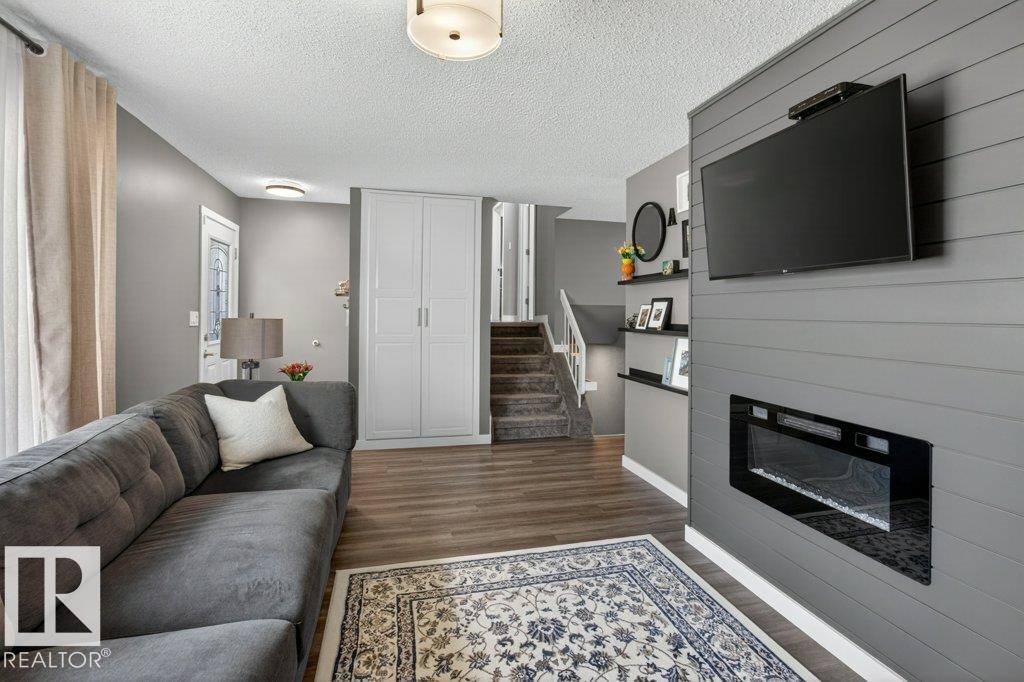 Additional image 3 of 18007 99a Avenue NW, Edmonton, AB, T5T4B9