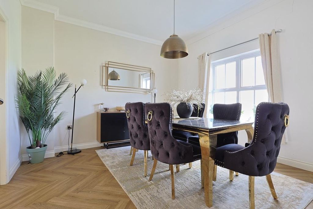 Additional image 6 of 5 bed end terrace house for saleFeatherstone Grove, Newcastle Upon Tyne NE3