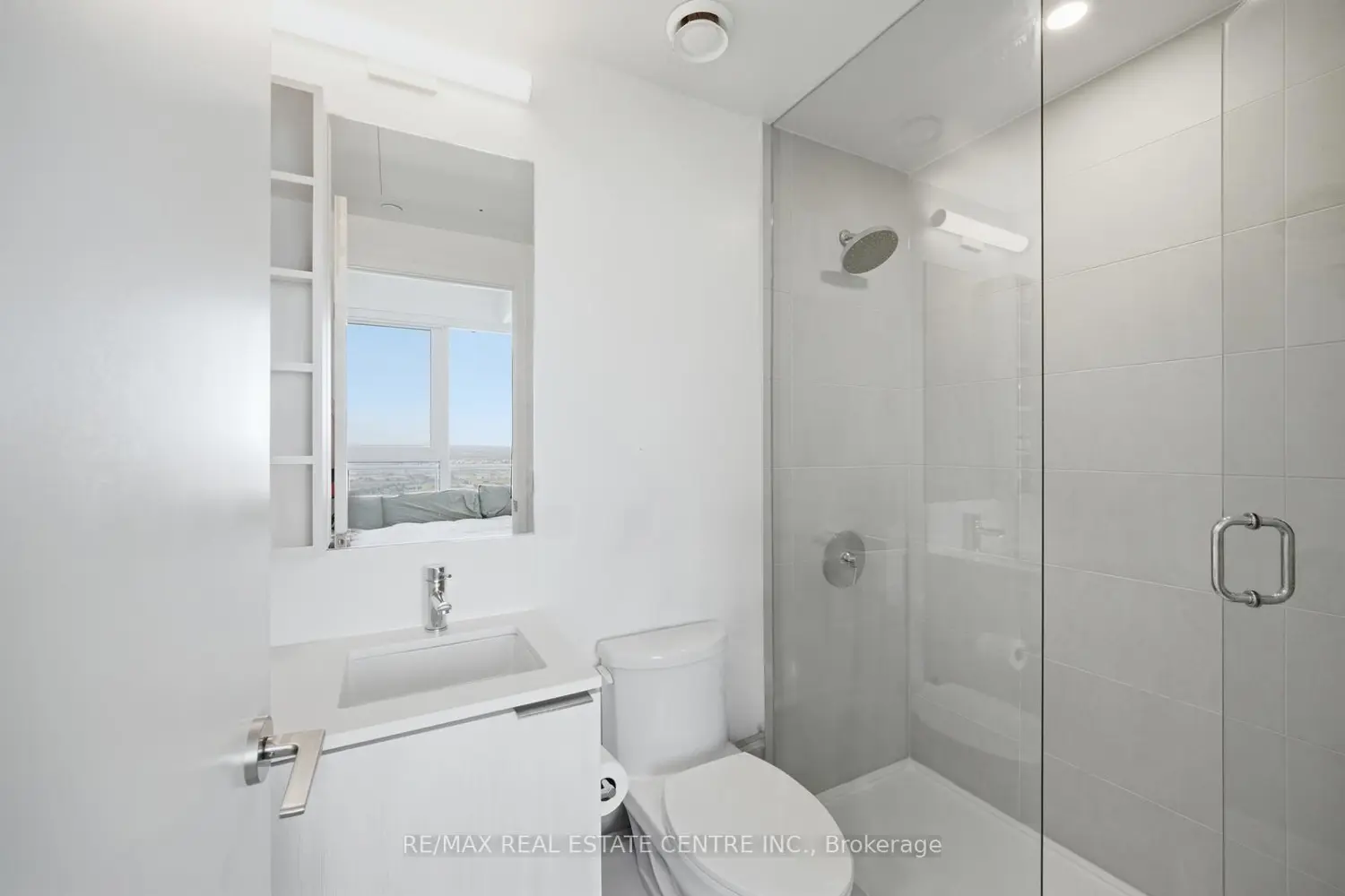 Additional image 10 of 1000 Portage Parkway 3603