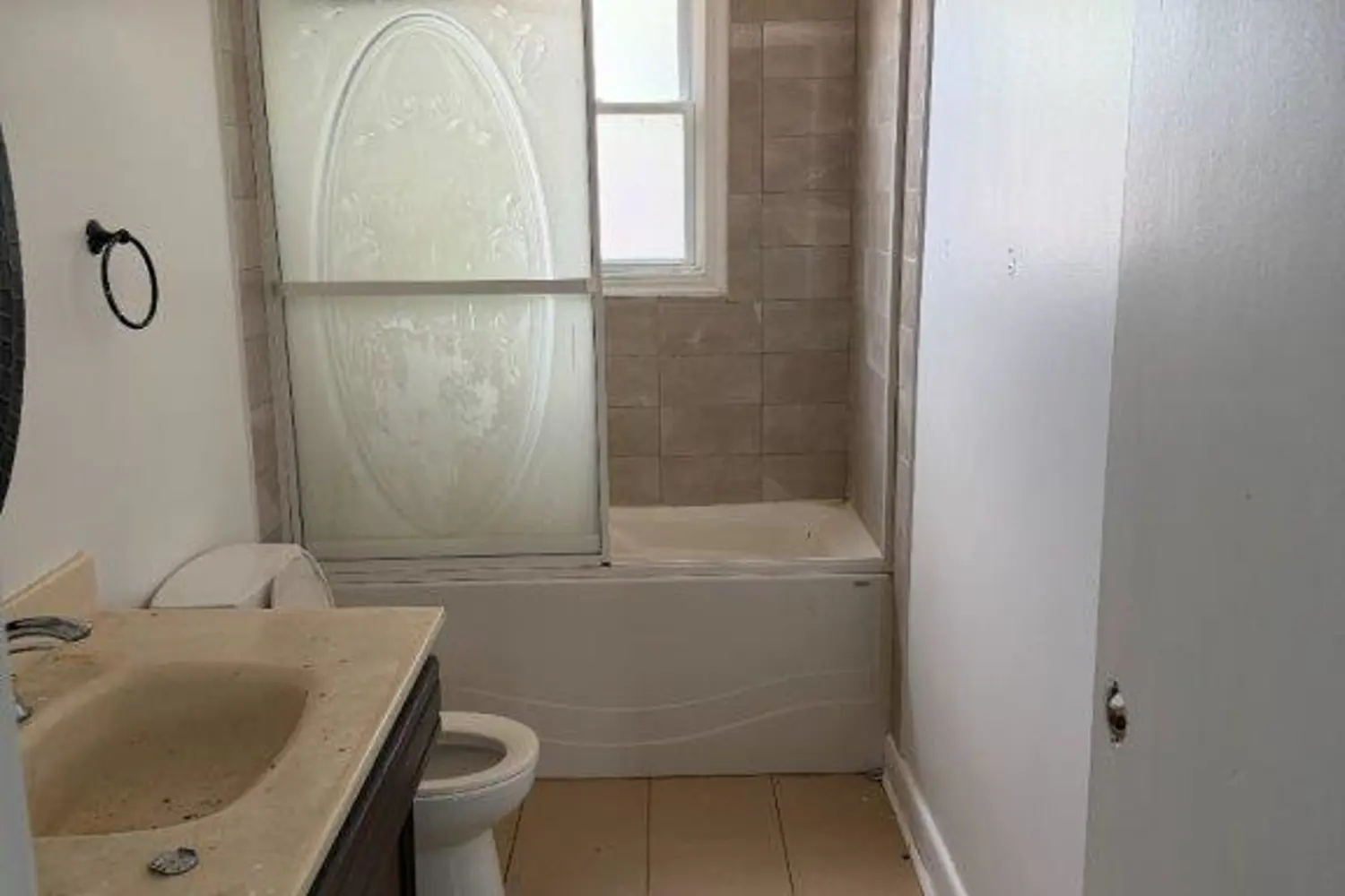 Additional image 7 of 834 Downie Street
