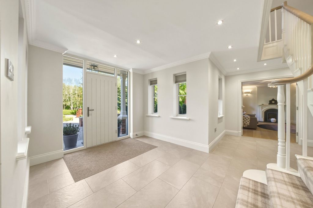 Additional image 13 of 5 bed detached house for saleWeaverlake Drive Yoxall Burton-On-Trent, Staffordshire DE13