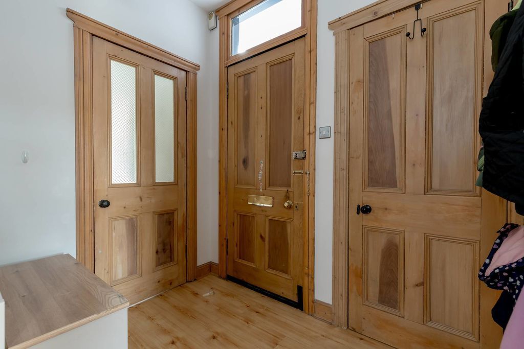 Additional image 8 of 2 bed flat for sale77/3 Kingsland Terrace, Rosetta Road, Peebles EH45