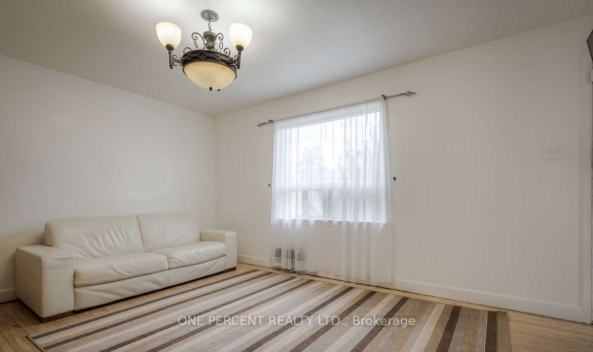Additional image 3 of 35 Lamont Avenue, Toronto, ON, M1S 1A8