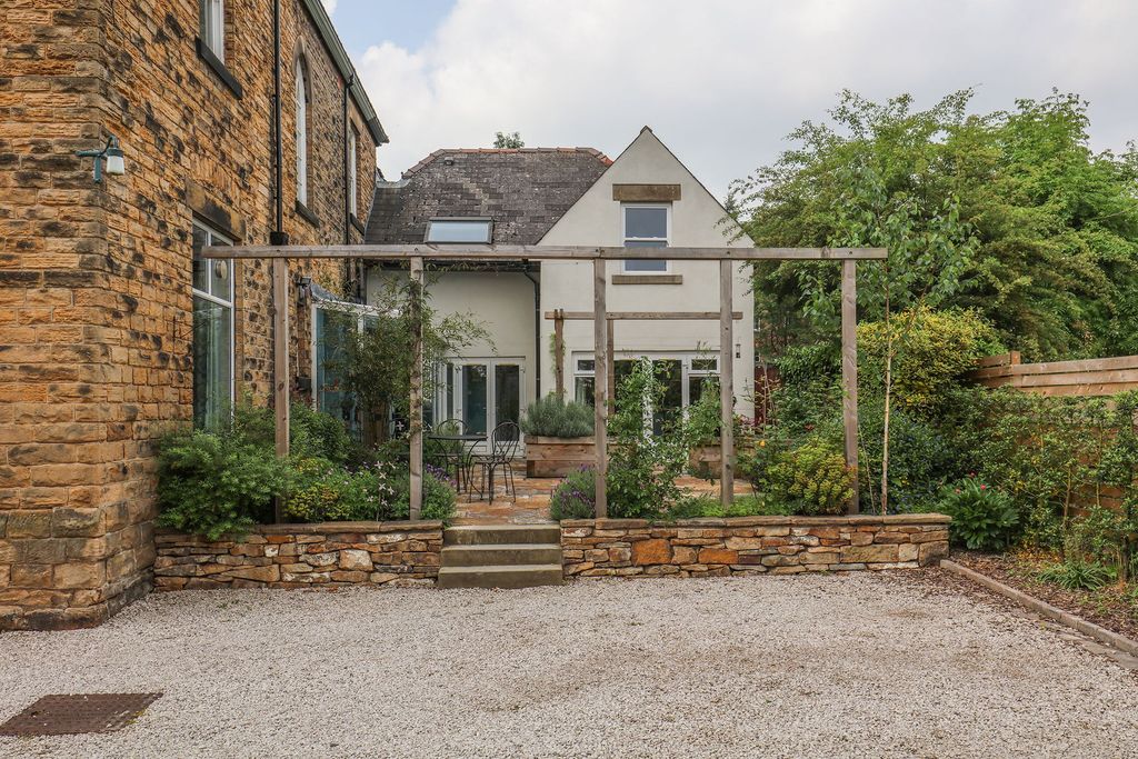 Additional image 44 of 9 bed detached house for saleTaptonville Crescent, Broomhill, Sheffield S10