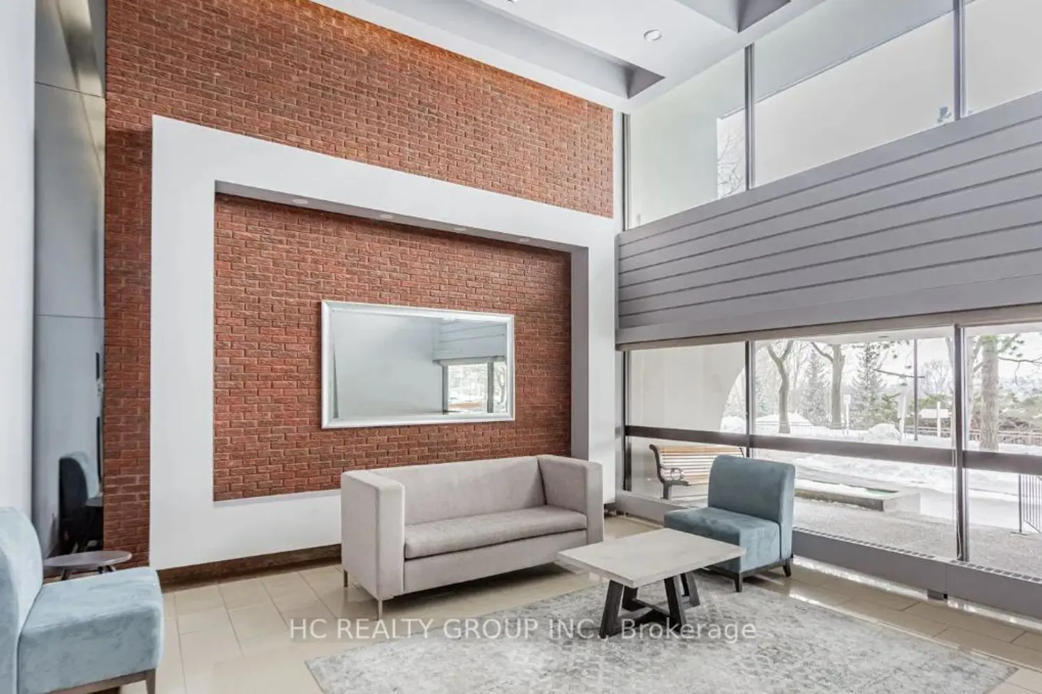 350 Seneca Hill Drive 1611 photo 2