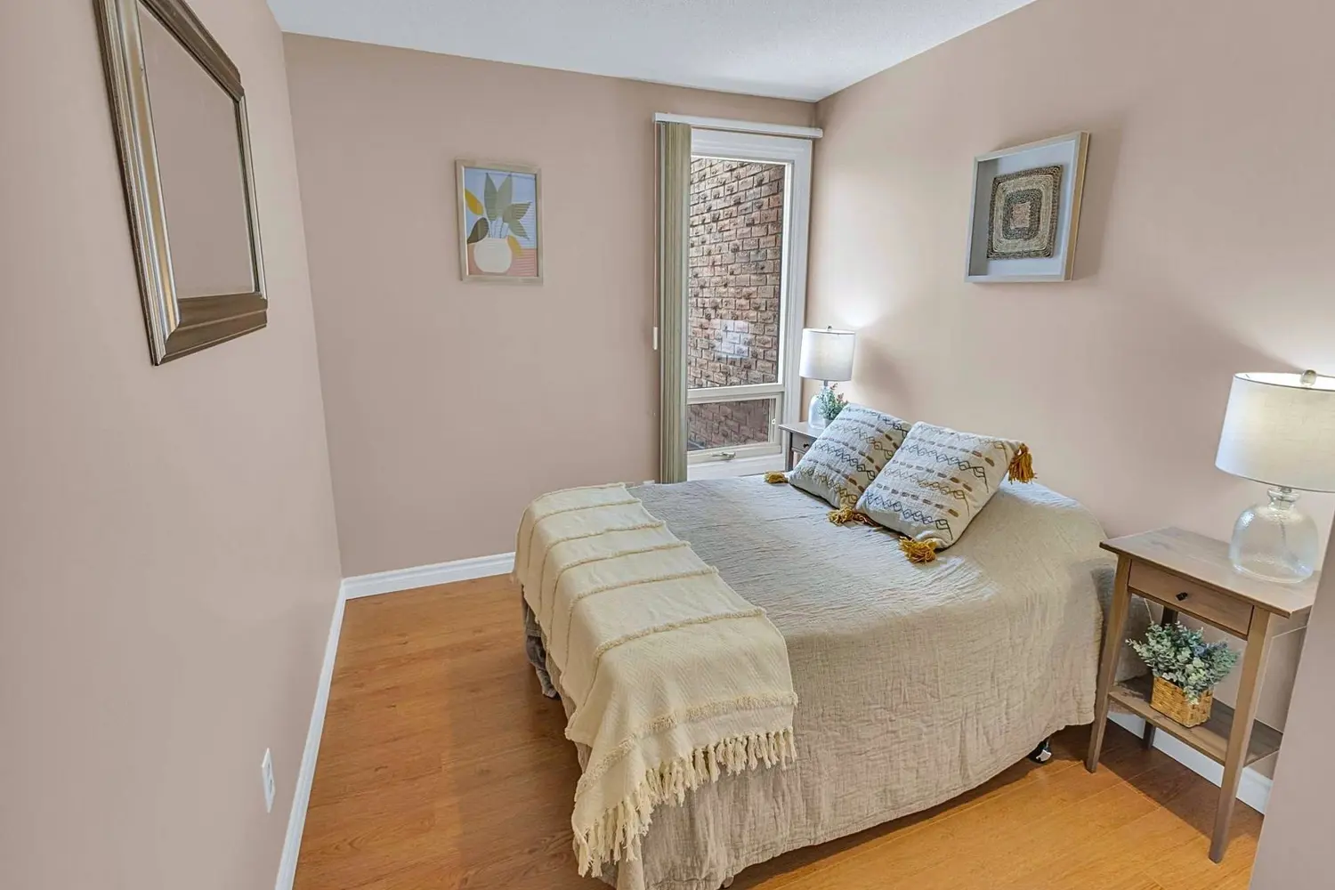 Additional image 10 of 28 Underhill Crescent 3