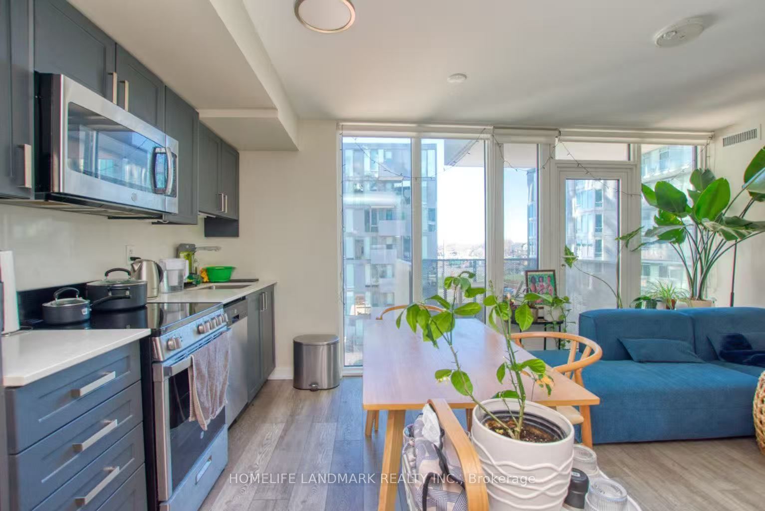 Additional image 3 of 402-38 Monte Kwinter Court, Toronto, ON, M3H 0E2