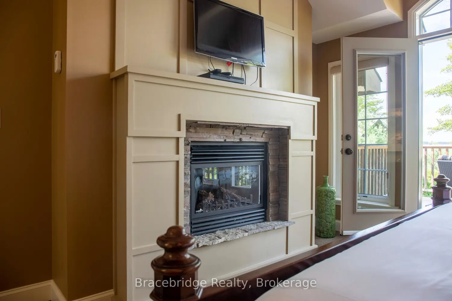 Additional image 8 of 3876 Muskoka Rd 118 Highway Sandfield 9 W9