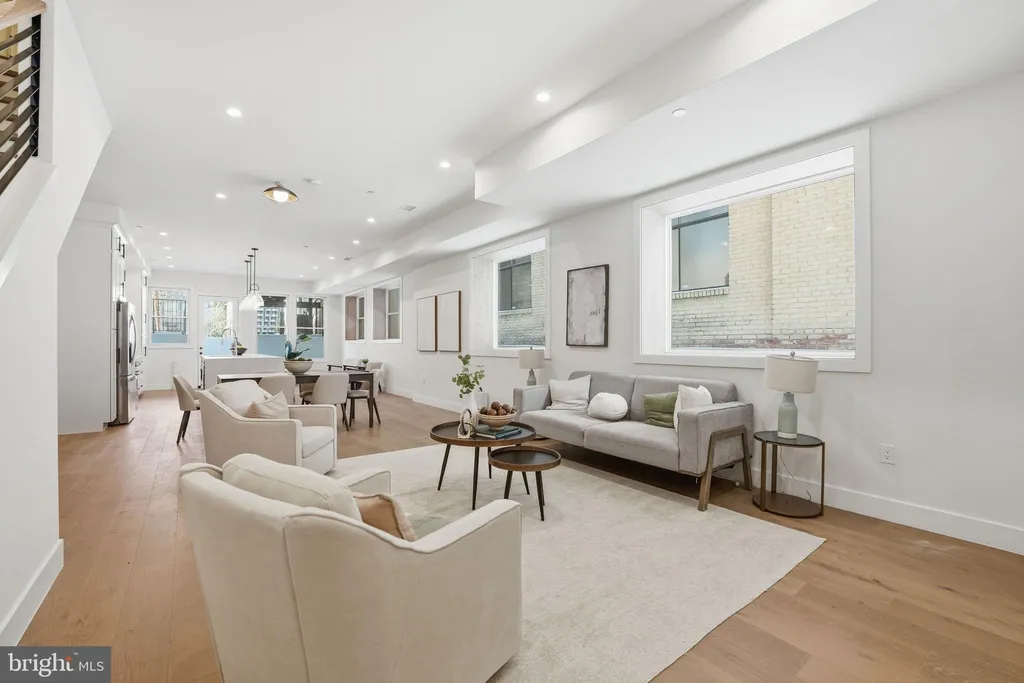 Additional image 8 of 3916 8th Street NW Unit B, Washington, DC 20011