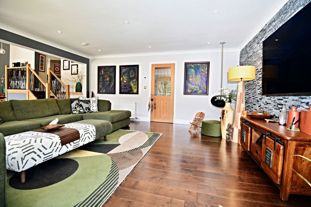 Additional image 7 of 4 bed country house for saleSeven Acres, Kilwinning KA13