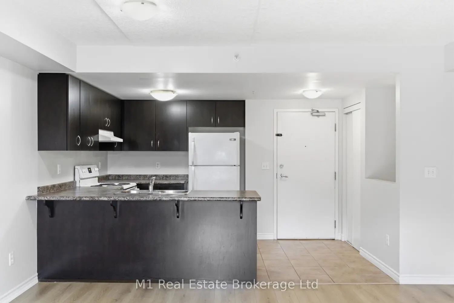 45 Goodwin Drive 311 photo 3