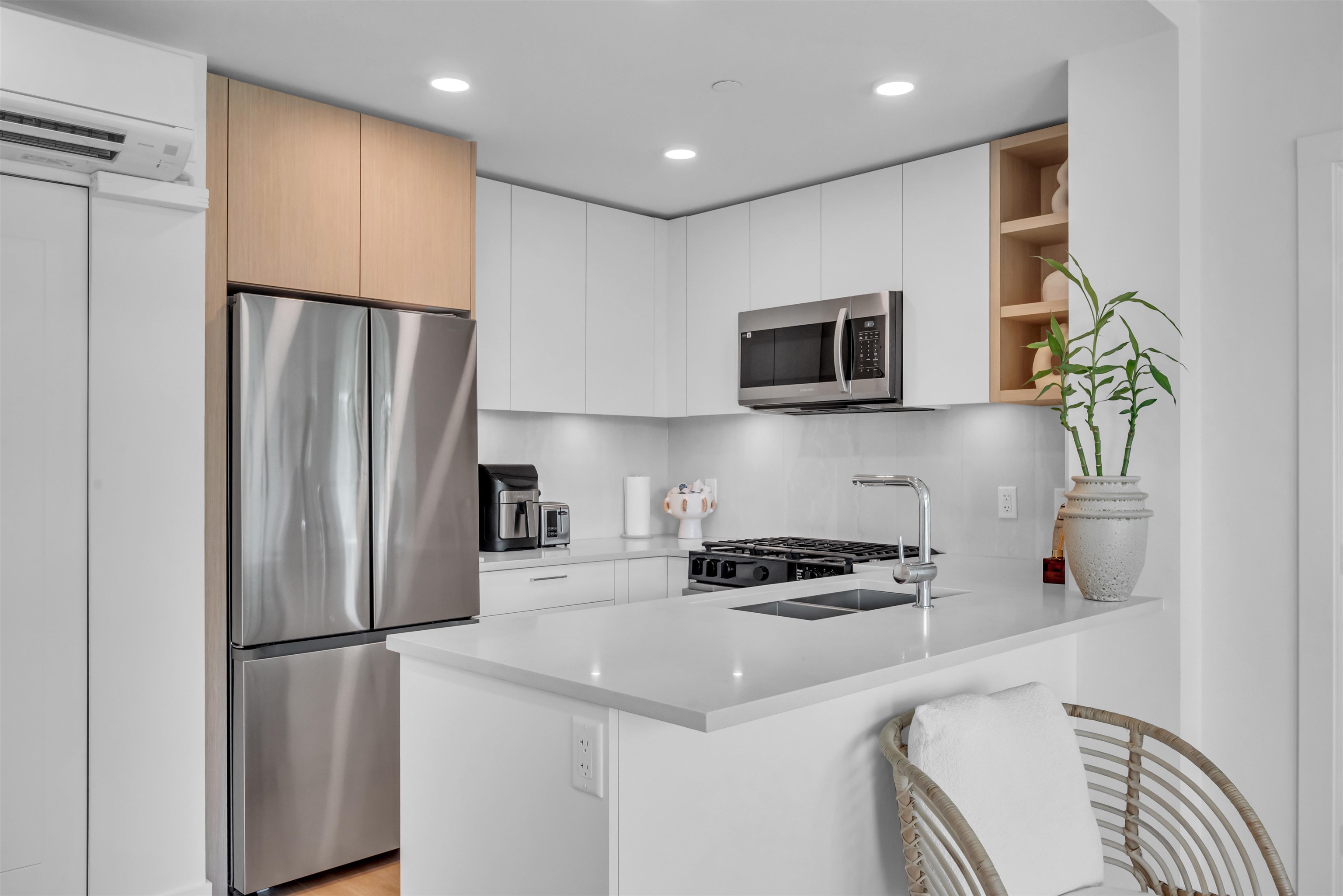 Additional image 3 of 417-723 Grover Avenue, Coquitlam, BC, V3J 0L9