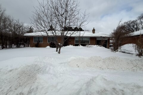 Additional image 8 of 214 Dixon Road, Toronto, ON, M9P 2M1