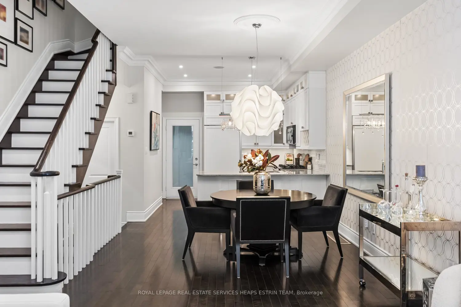 208A Merton Street photo 3