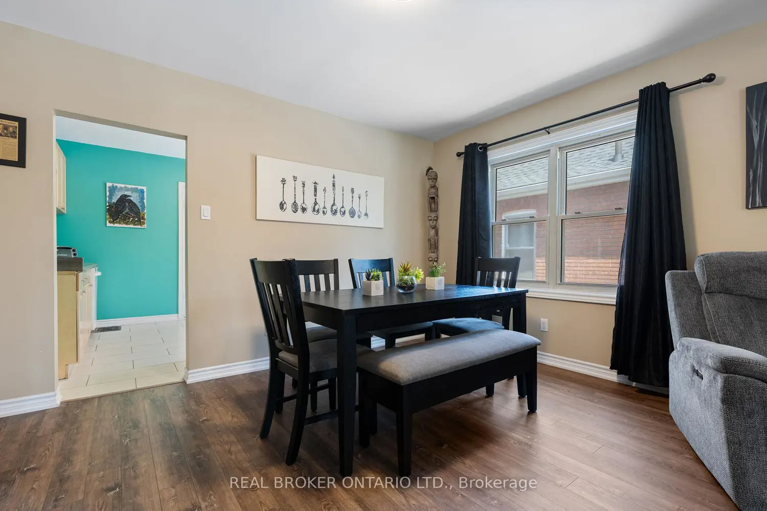 Additional image 7 of 51 Aberdeen Avenue