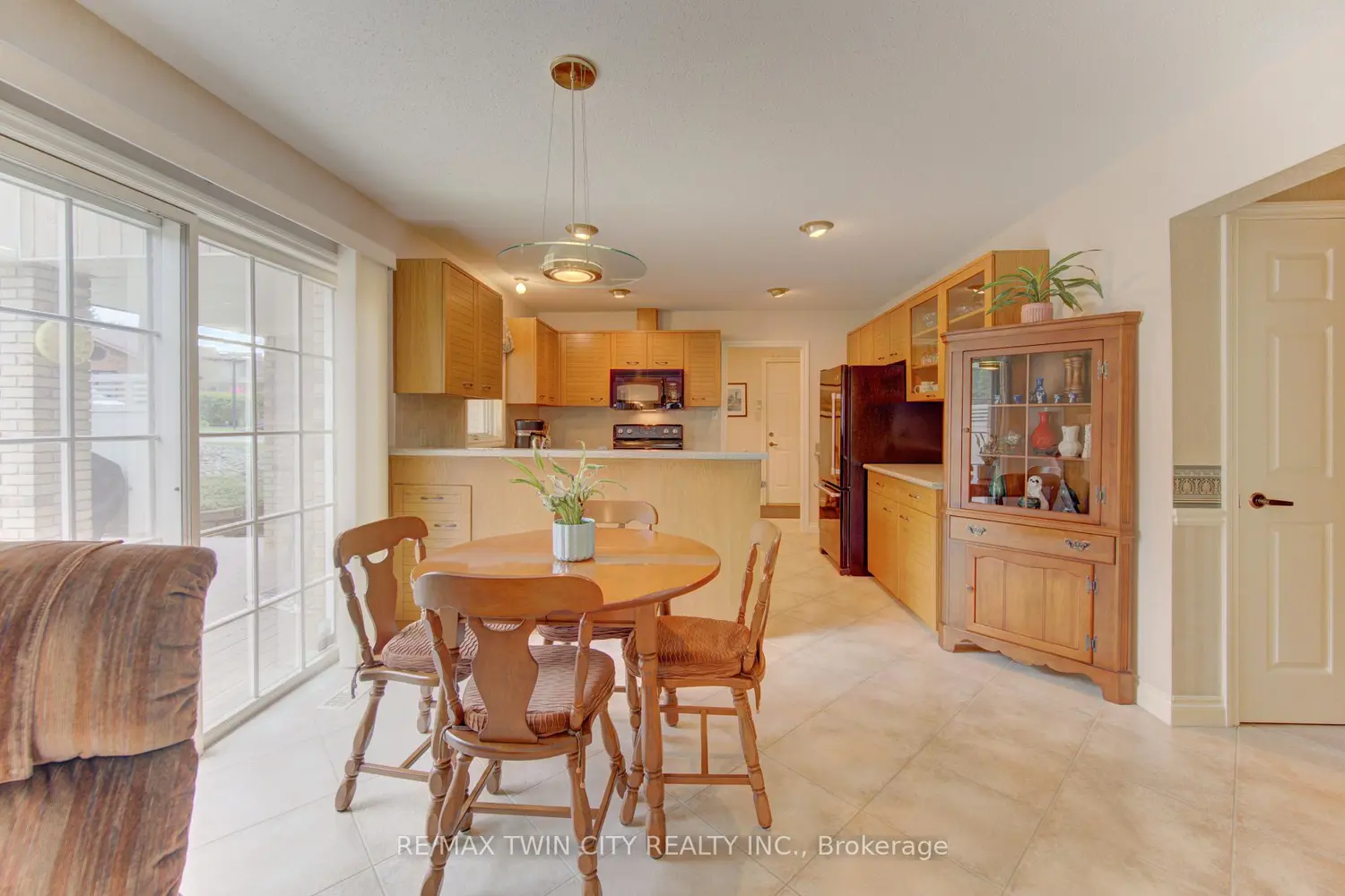 298 Roxton Drive 13