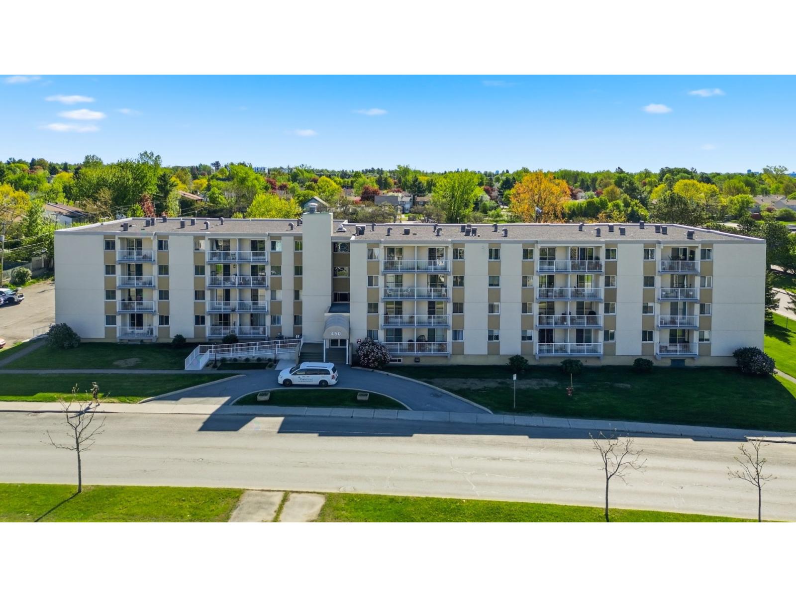 450 Boul. Wilfrid-Lavigne