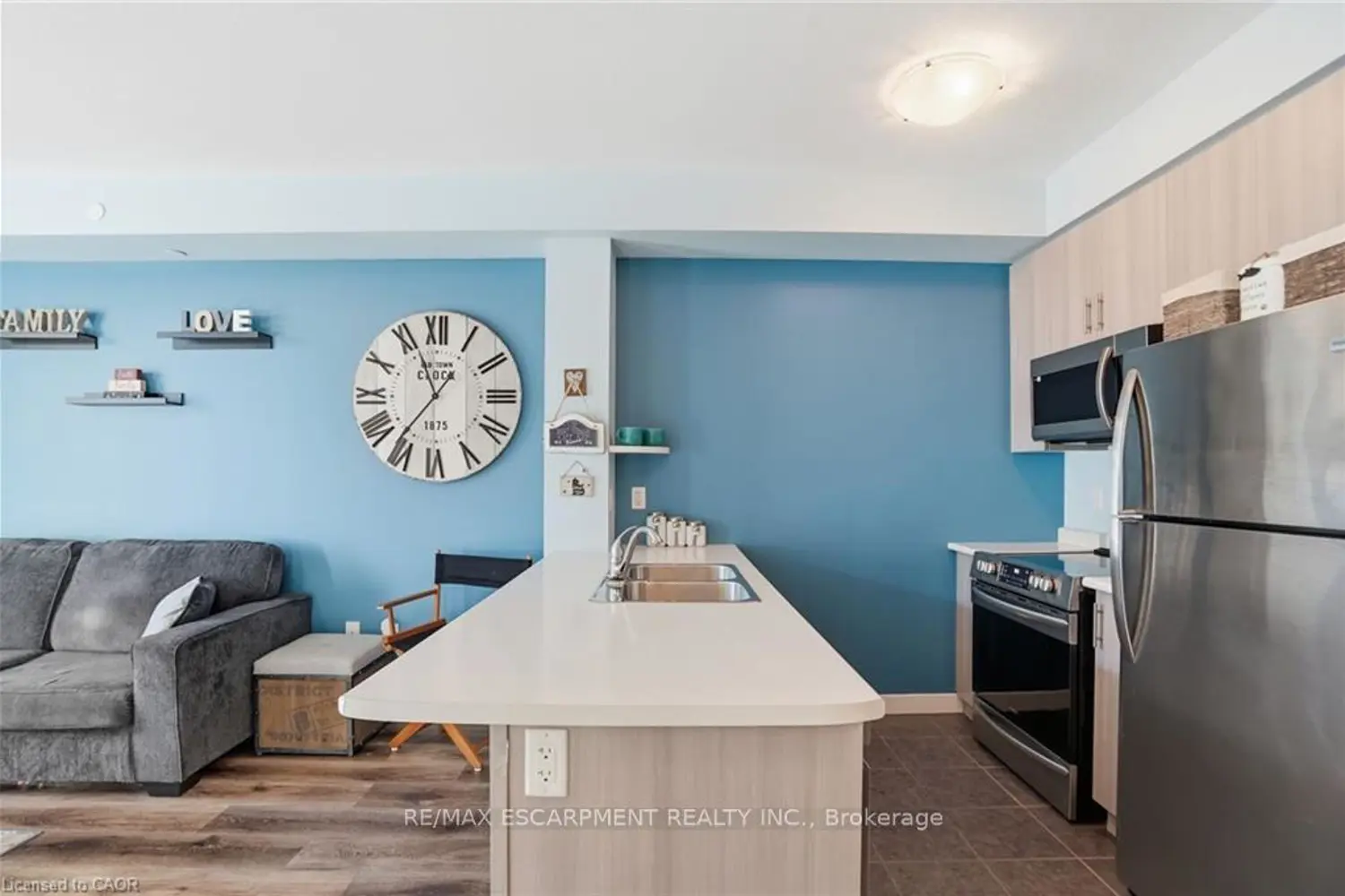 Additional image 8 of 125 Shoreview Place 102