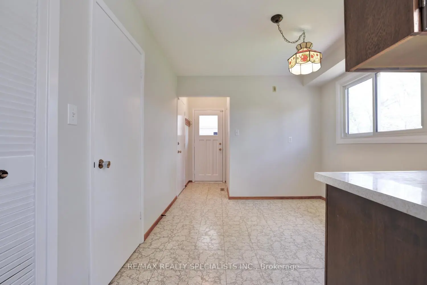 Additional image 8 of 2530 Merrington Crescent