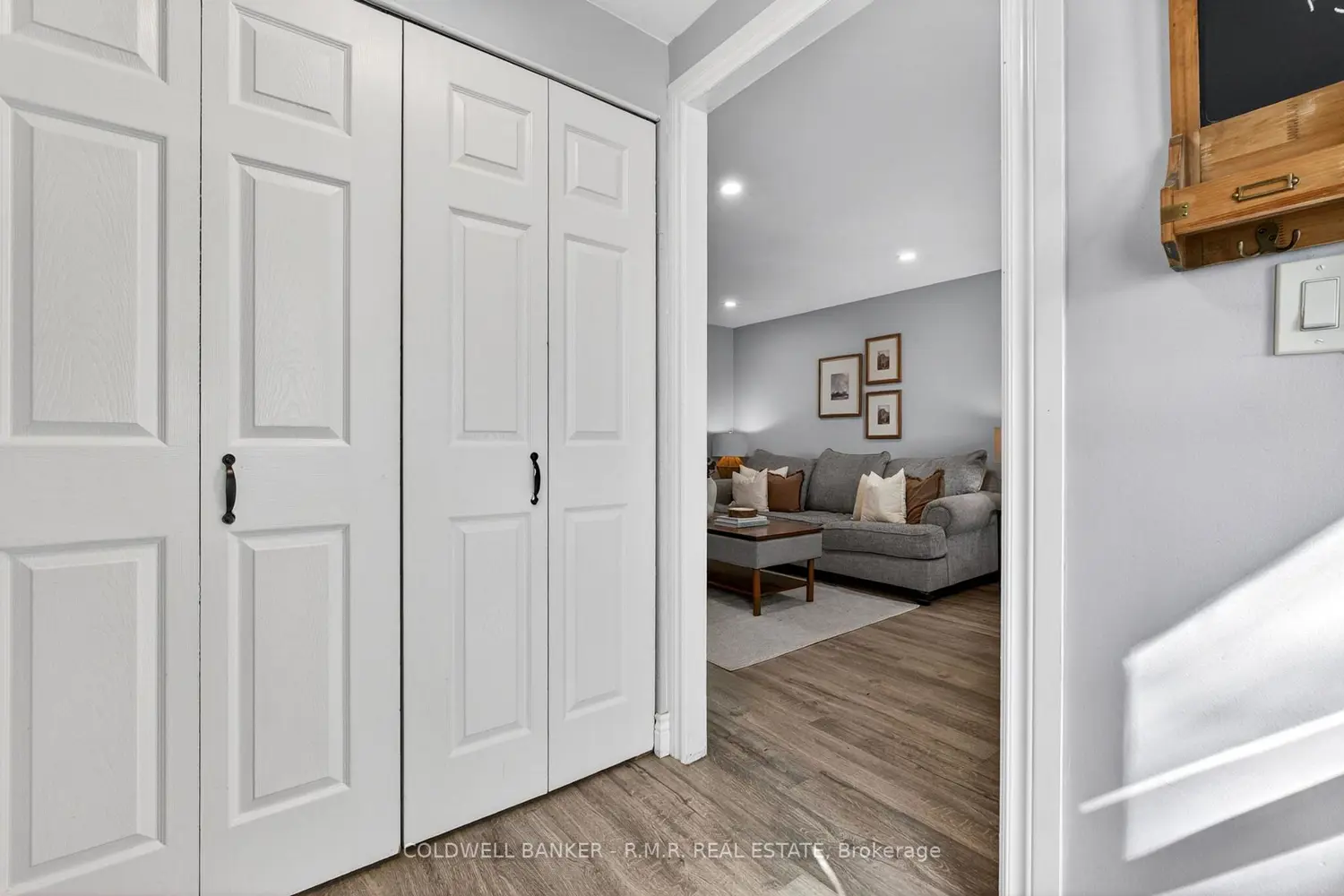 Additional image 9 of 729 Downview Crescent