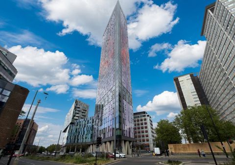 Flat 77 Tennyson Apartments, 1 Saffron Central Square, Croydon, Surrey CR0