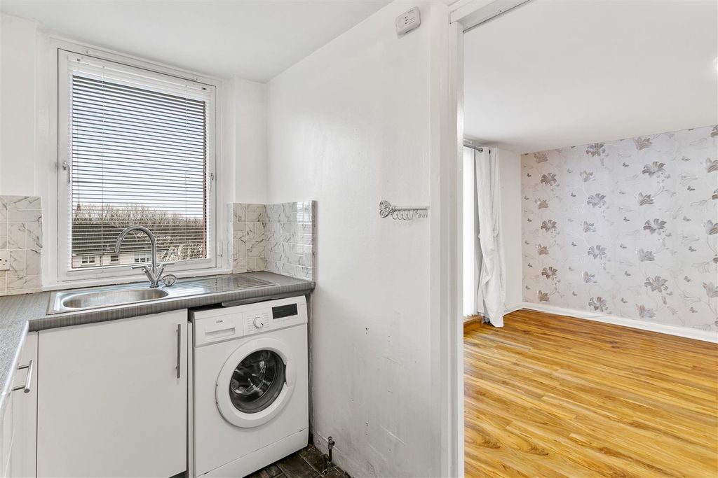 Additional image 8 of 2 bed flat for saleWindsor Crescent, Clydebank G81