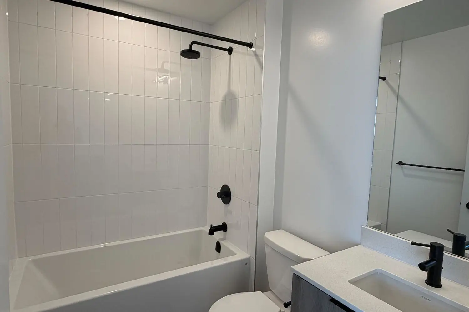Additional image 18 of 2495 Eglinton Avenue 2409
