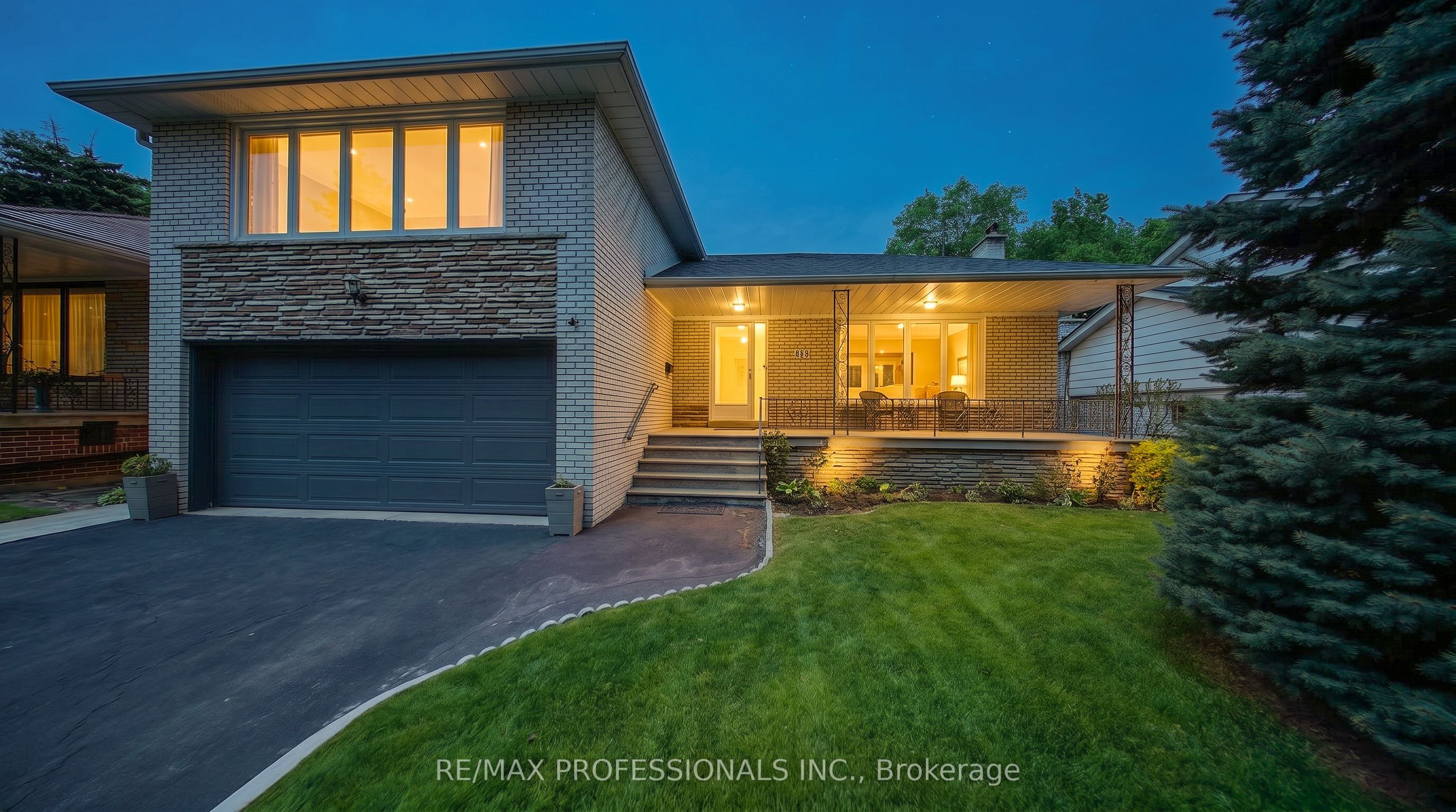 Additional image 2 of 14 Widdicombe Hill, Toronto, ON, M9R 1B3