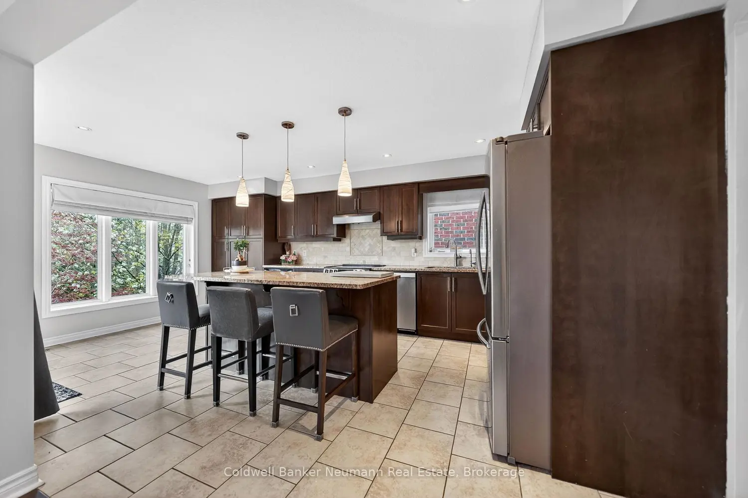184 Goodwin Drive photo 3