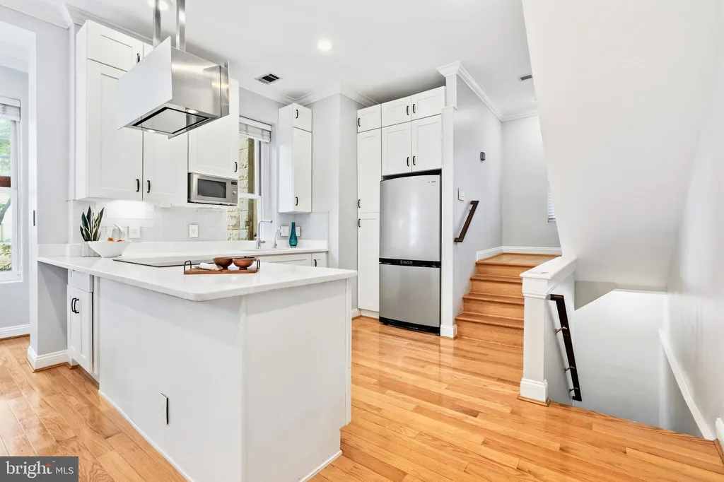 Additional image 18 of 2107 S Street NW Unit A, Washington, DC 20008