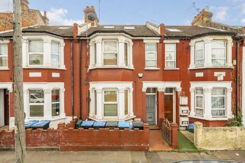 Cobbold Road, Harlesden NW10