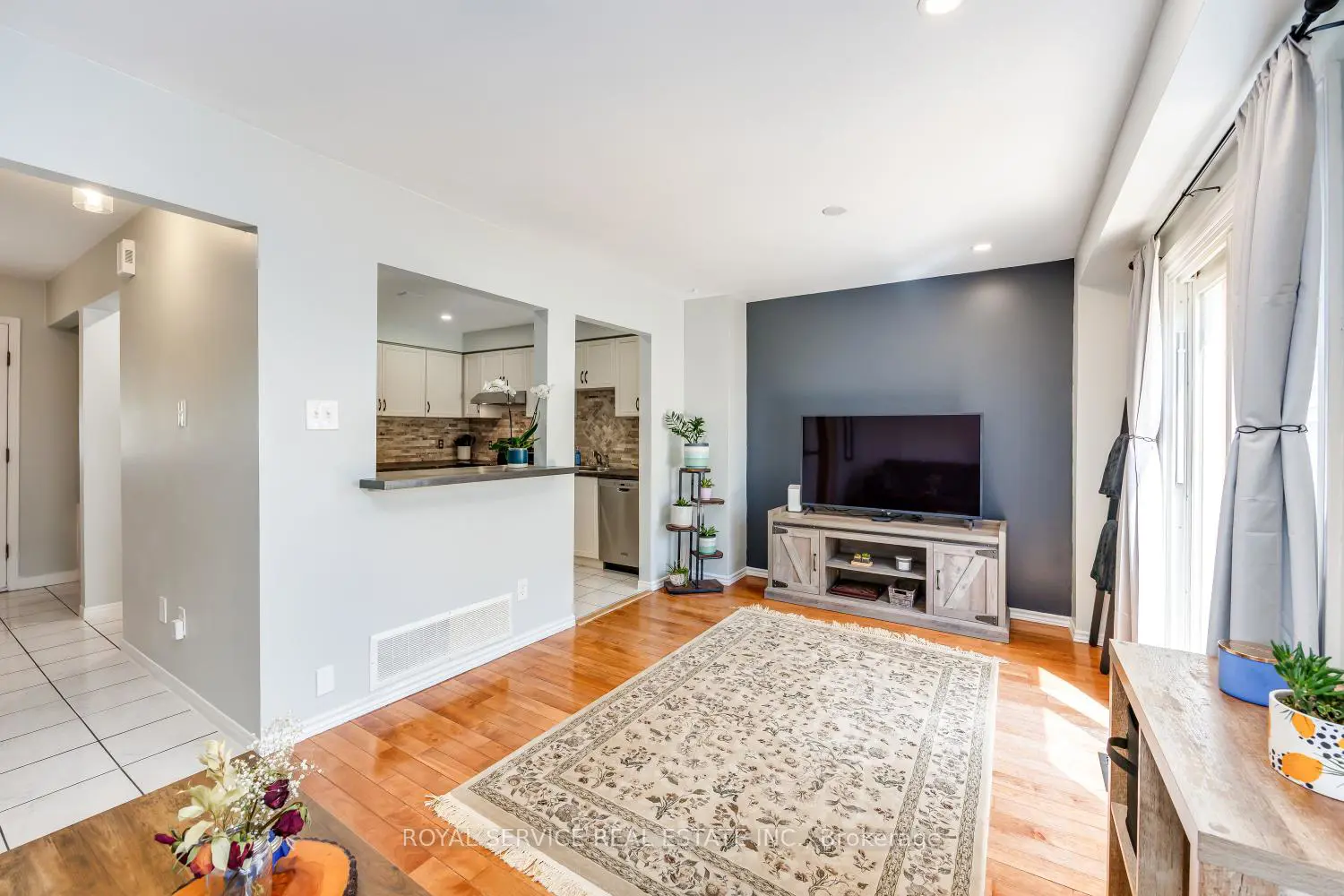 54 Galbraith Court photo 3