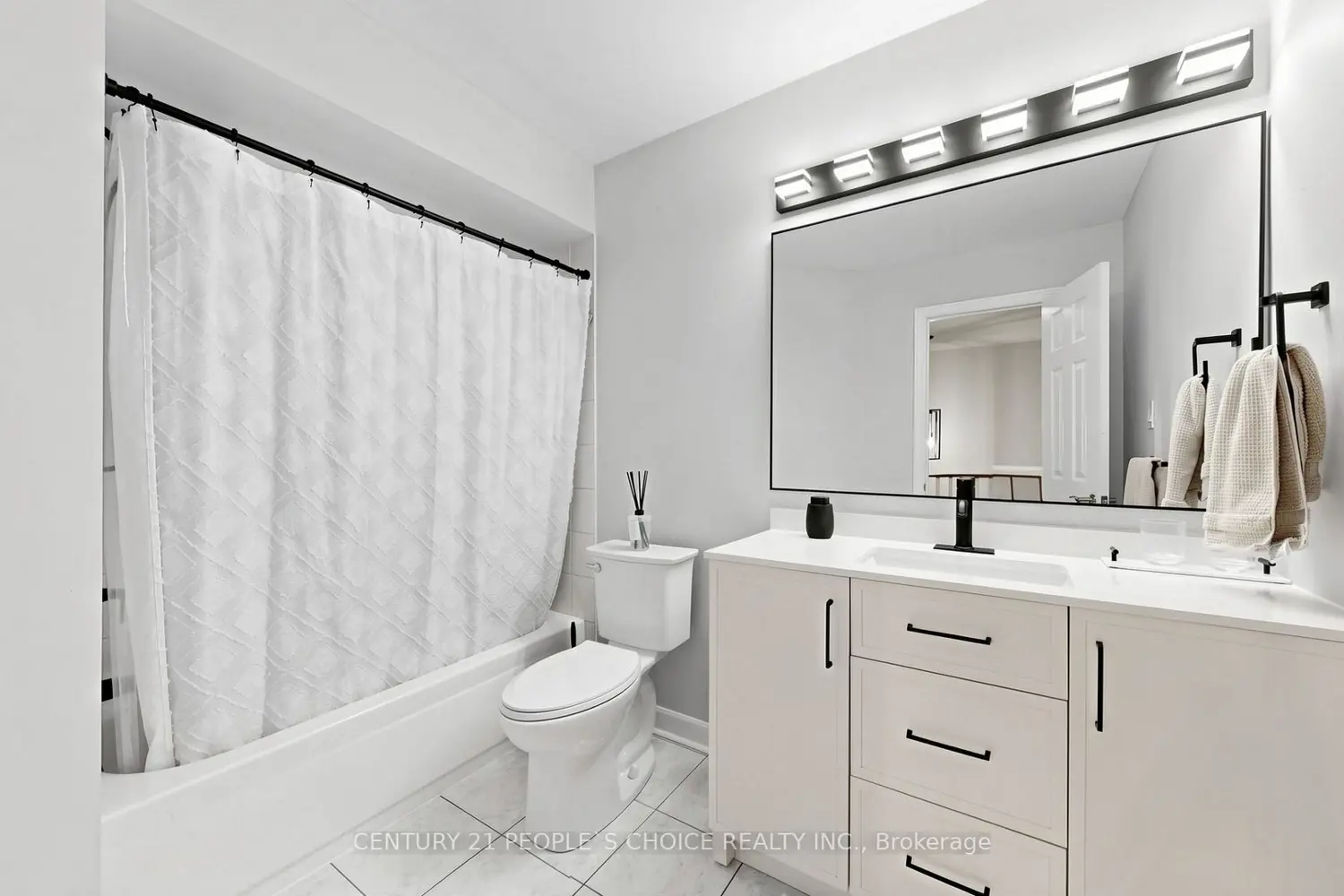 Additional image 11 of 3 Manorwood Court