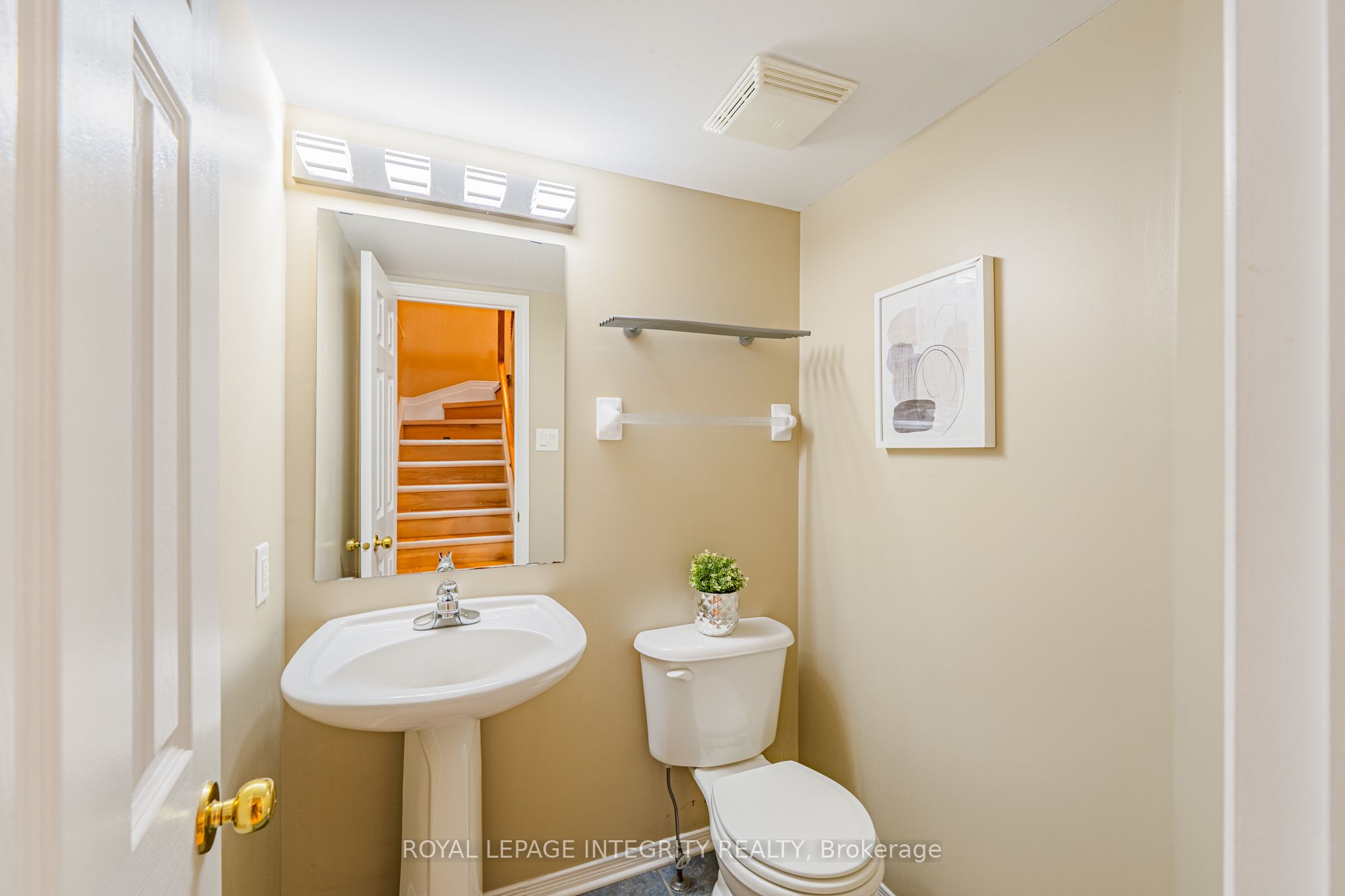 Additional image 6 of 1213 Clyde Avenue, Ottawa, ON, K2C 1Y3