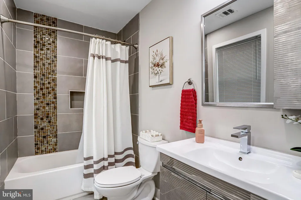 Additional image 18 of 2201 Taylor Street NE, Washington, DC 20018
