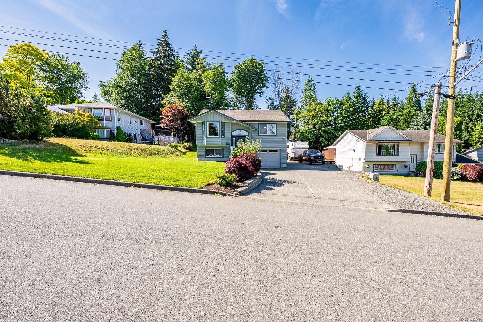 809 Willowcrest Road, Campbell River, BC, V9W 5L1 photo 2