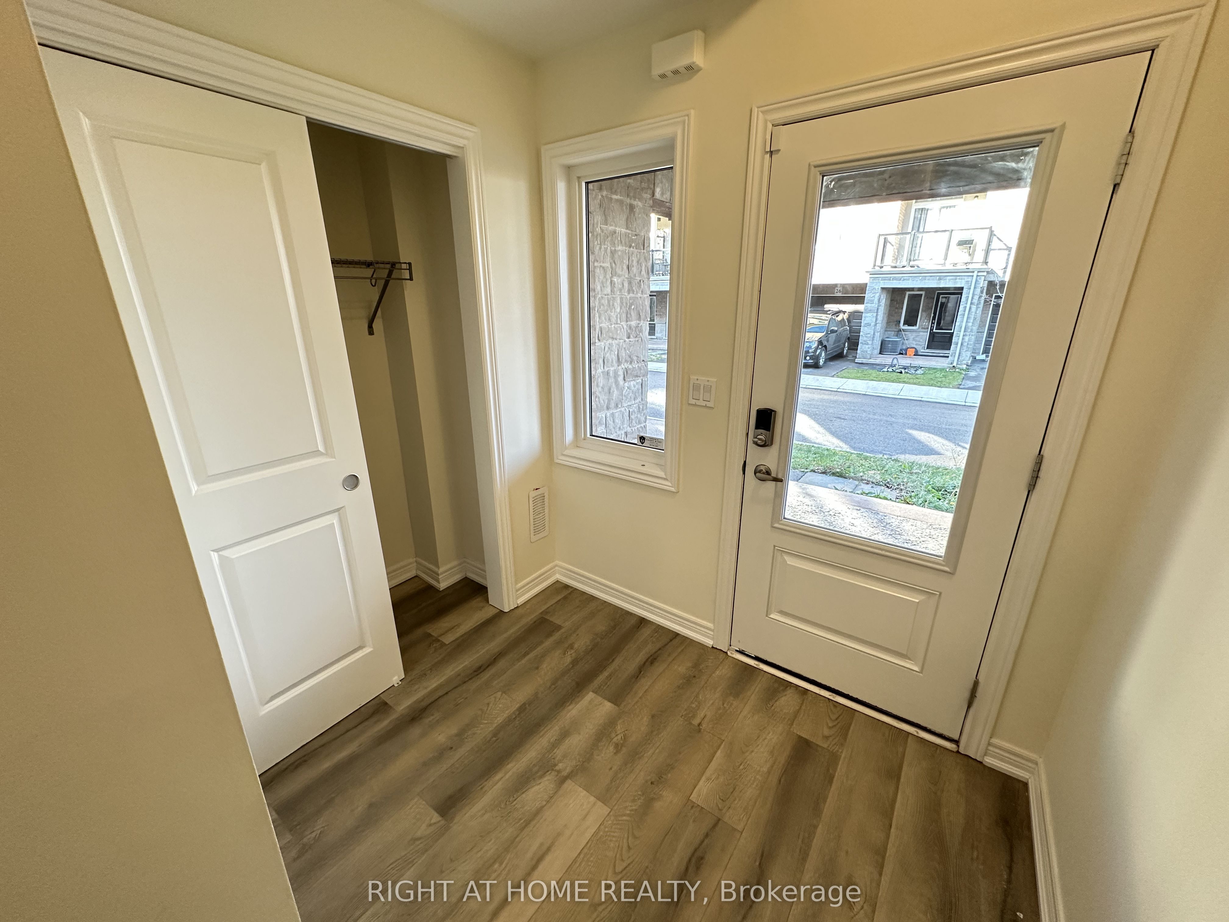 Additional image 3 of 22-40 Zinfandel Drive, Hamilton, ON, L8E 0L1