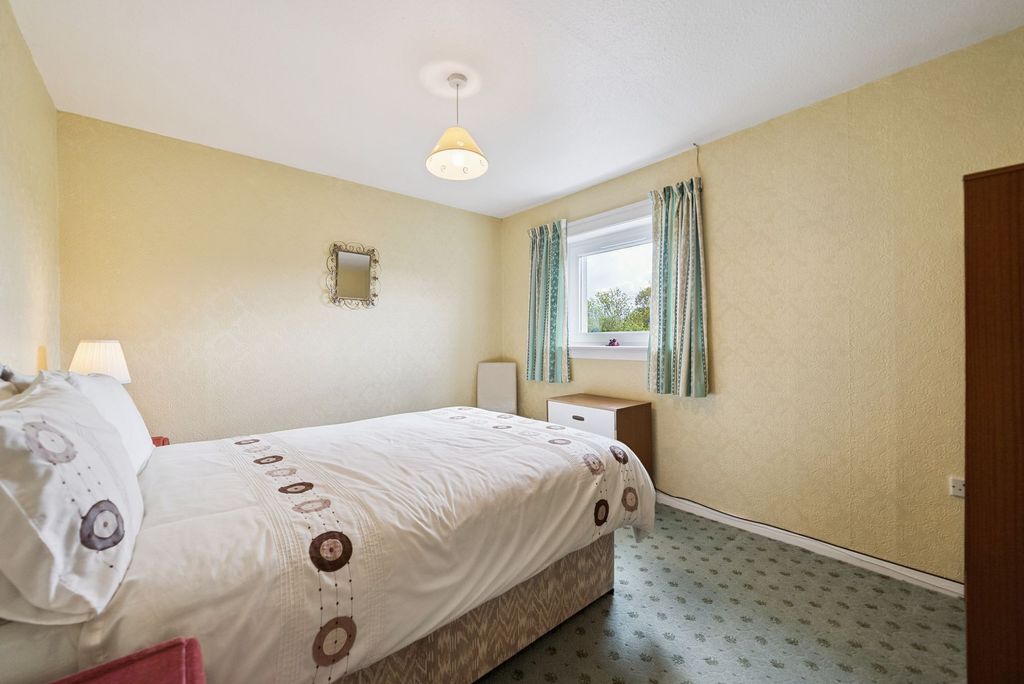 Additional image 15 of 3 bed semi-detached house for sale35 Craigrownie Gardens, Kilcreggan G84