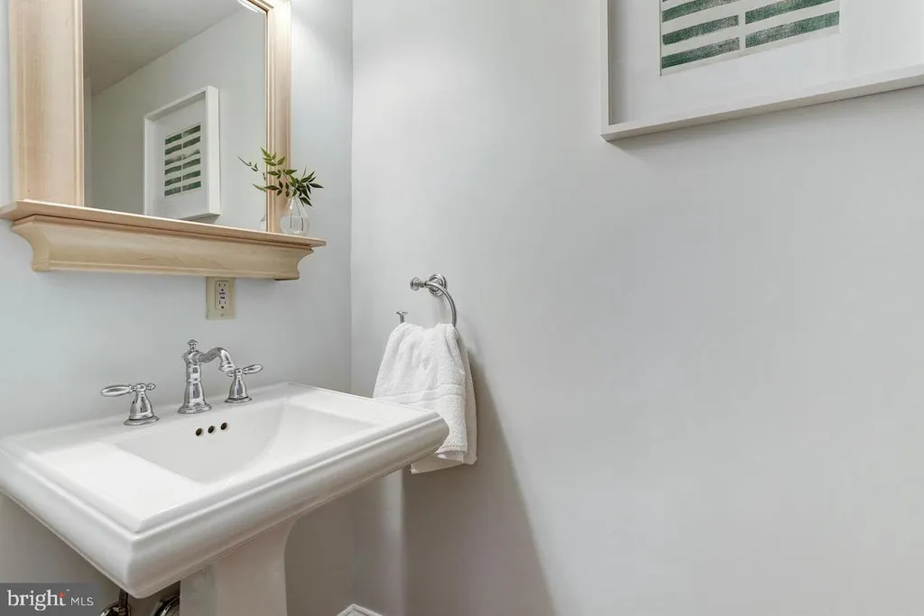 Additional image 8 of 1010 W Street NW, Washington, DC 20001