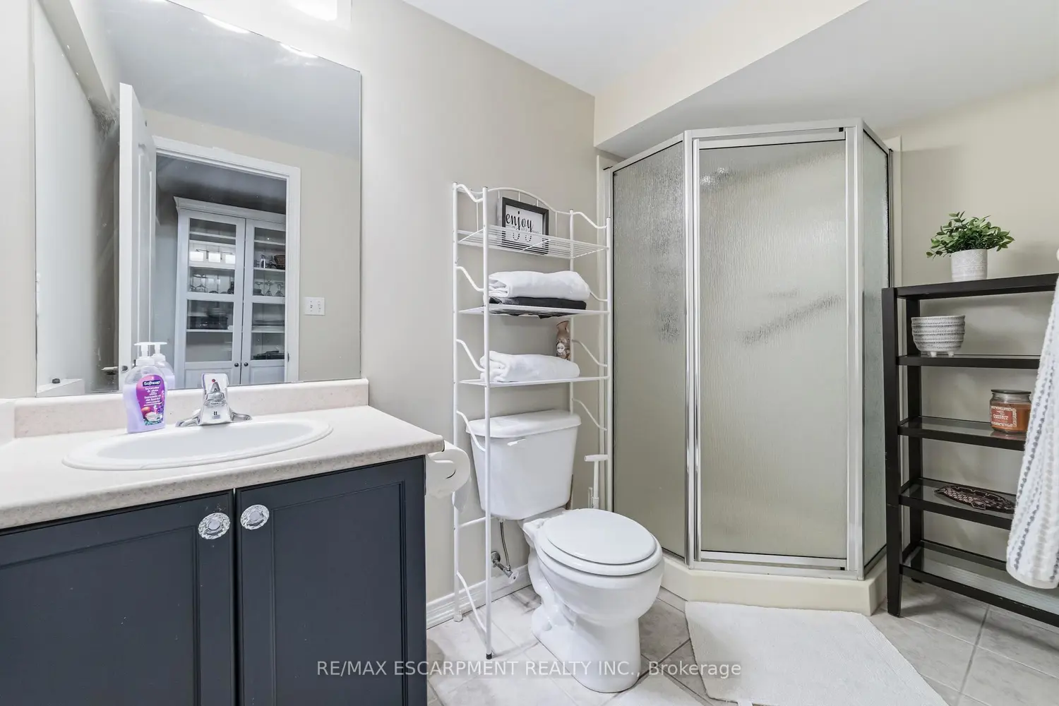 Additional image 16 of 24 Kenyon Crescent 6