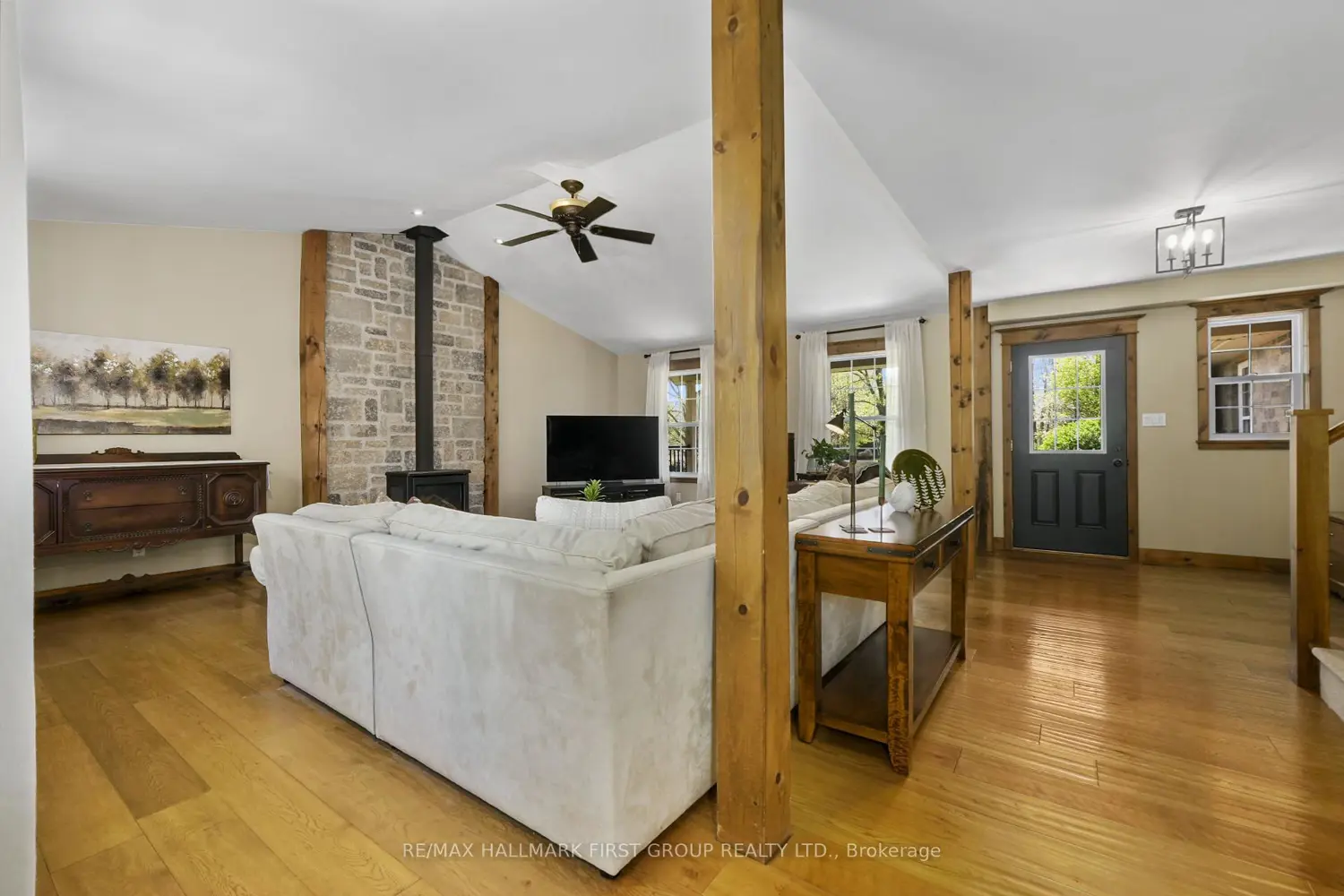 405 Fiddick Road photo 5