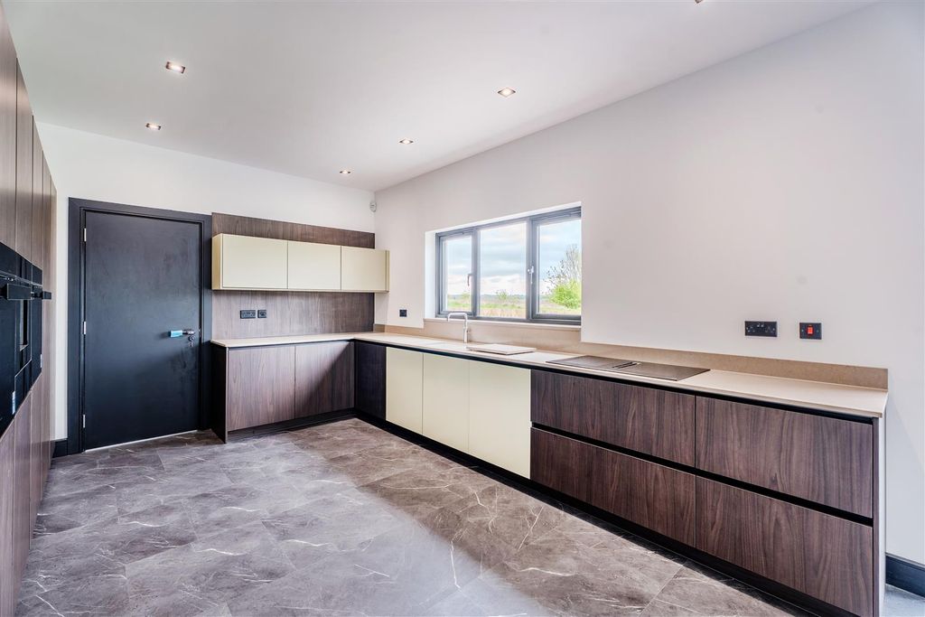 Additional image 15 of 4 bed detached house for saleLawson Avenue, Motherwell ML1