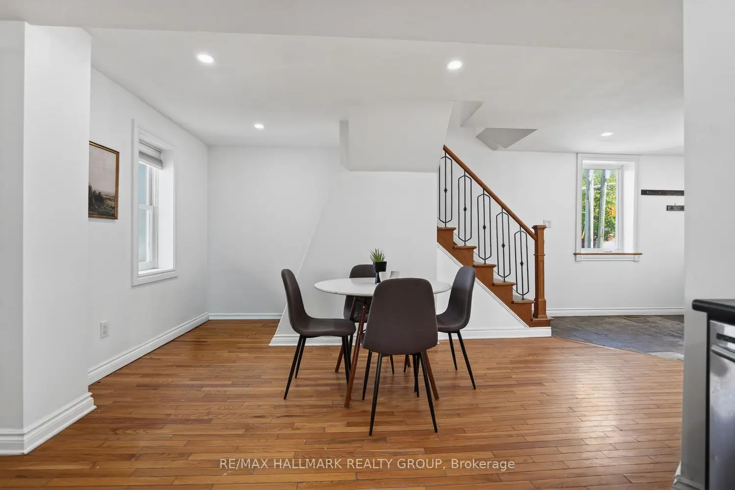 3516 Mcbean Street photo 3