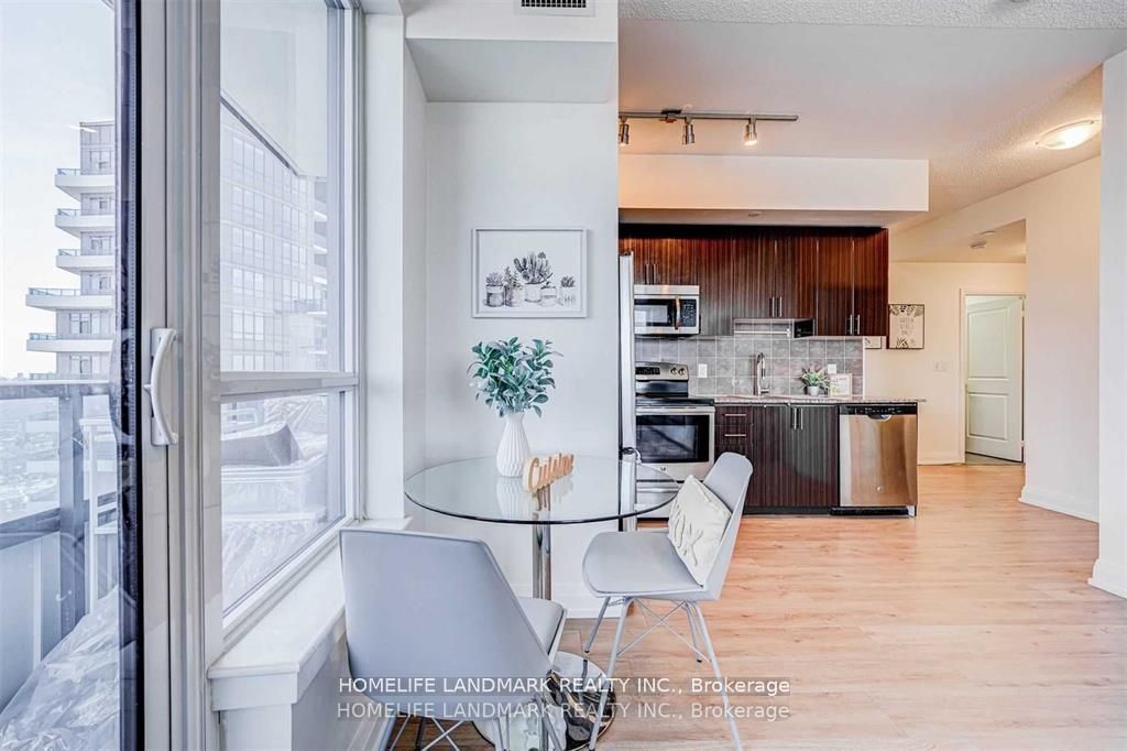 Additional image 3 of 2701-7171 Yonge Street, Markham, ON, L3T 0C5