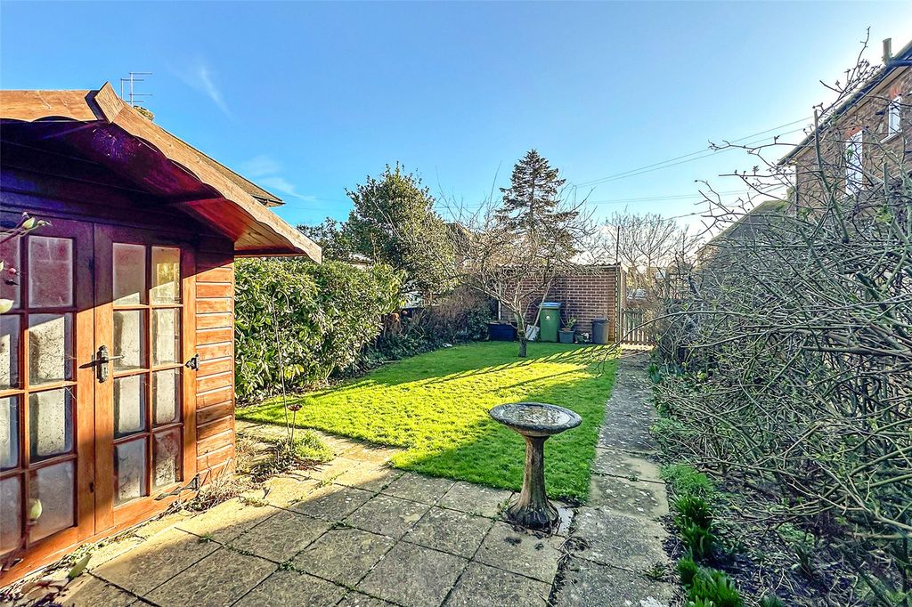 Additional image 6 of 2 bed flat for saleThe Grangeway, Rustington, Littlehampton, West Sussex BN16