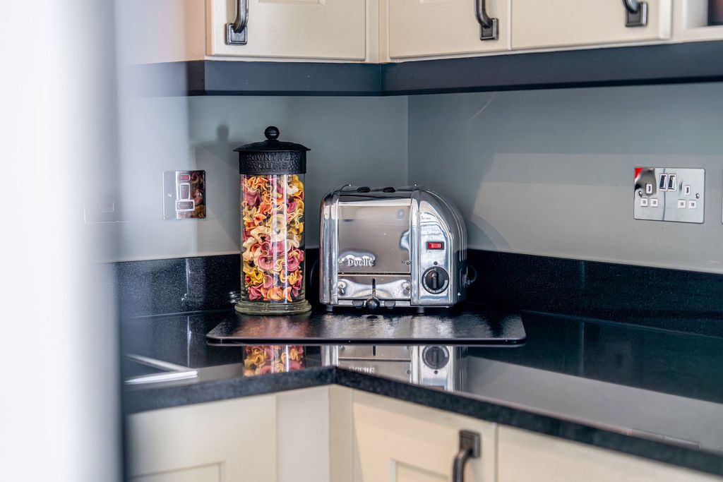 Additional image 17 of 2 bed flat for saleFowke Street, Rothley LE7