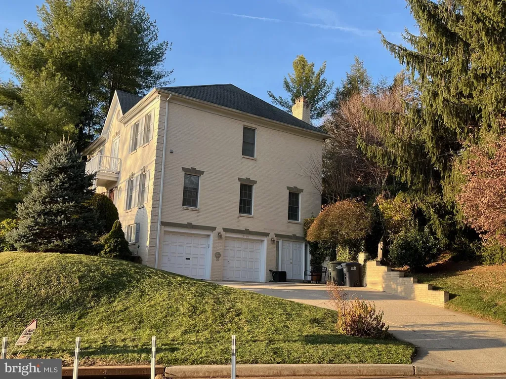 5179 Macomb Street NW, Washington, DC 20016