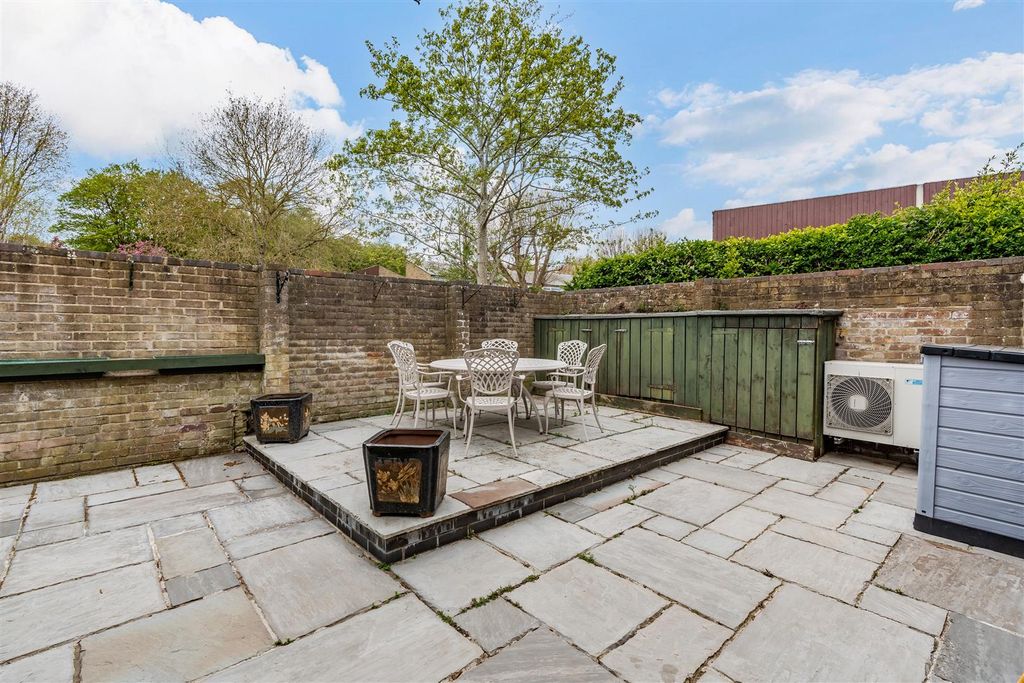 Additional image 14 of 2 bed semi-detached bungalow for saleKnights Croft, New Ash Green DA3