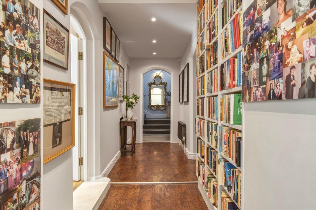 Additional image 26 of 3 bed flat for saleNewcastle Drive, The Park NG7